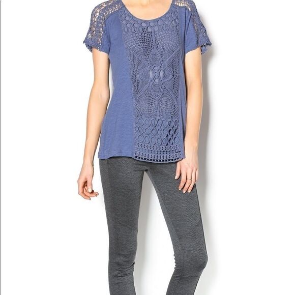 Rue 21 Women's Blue Lace Front Blouse Small - Picture 2 of 6